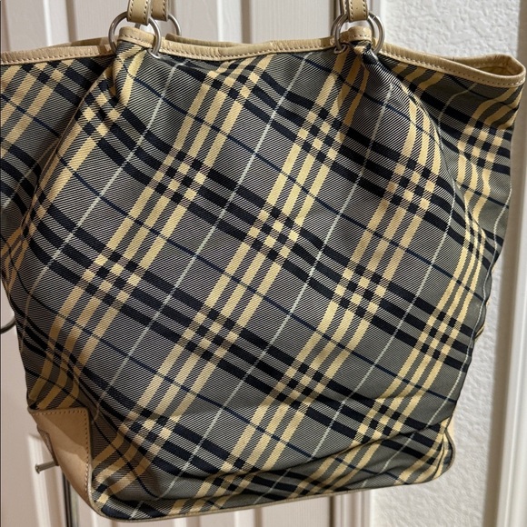 Burberry London- Blue Label - Picture 4 of 8